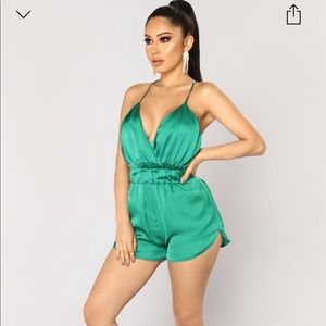 Admire the view satin romper- green